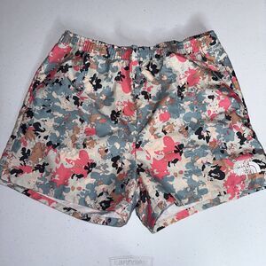 The North Face Girl’s Water Short Flash Dry Camo Size 14/16